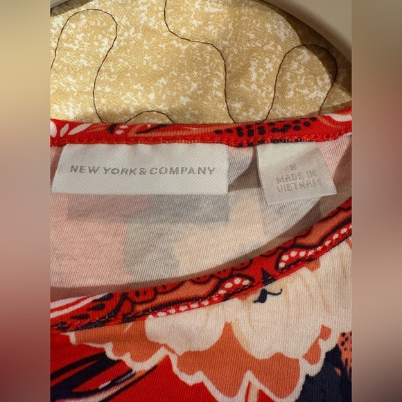 New York & Company red floral dress women’s size small - Picture 5 of 10